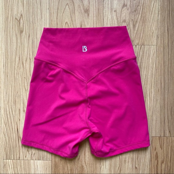 SOLD! BUFFBUNNY - Live Shorts in Passion - XS - Picture 3 of 5